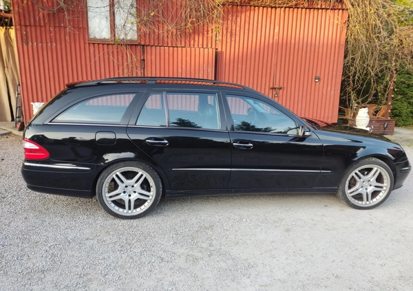 Mercedes-Benz Klasa E cena 17000 przebieg: 271900, rok produkcji 2004 z Pasym małe 191